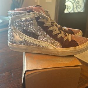 Golden Goose Sneakers